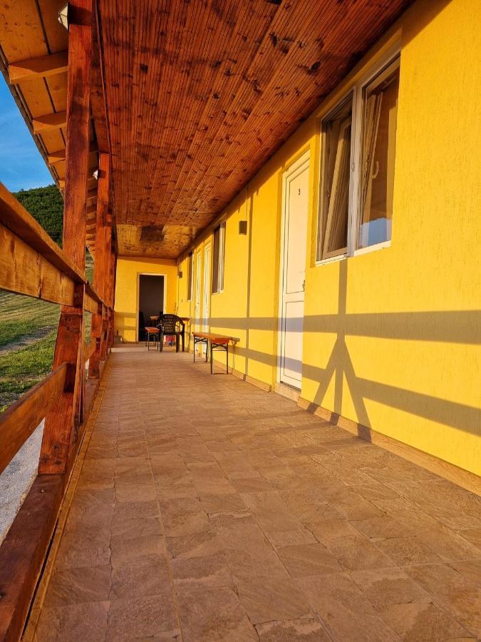 Cabana Varad Coronini Moldova Veche Dış mekan fotoğraf