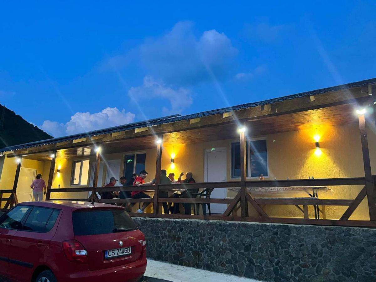 Cabana Varad Coronini Moldova Veche Dış mekan fotoğraf