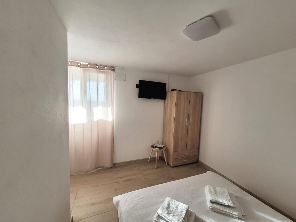 Cabana Varad Coronini Moldova Veche Dış mekan fotoğraf